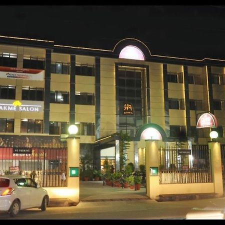 Grand Continental Hotel Allāhābād Junction Exteriör bild