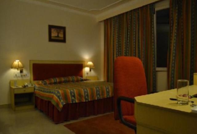 Grand Continental Hotel Allāhābād Junction Rum bild