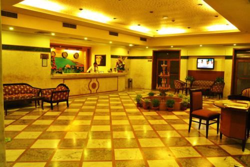 Grand Continental Hotel Allāhābād Junction Exteriör bild